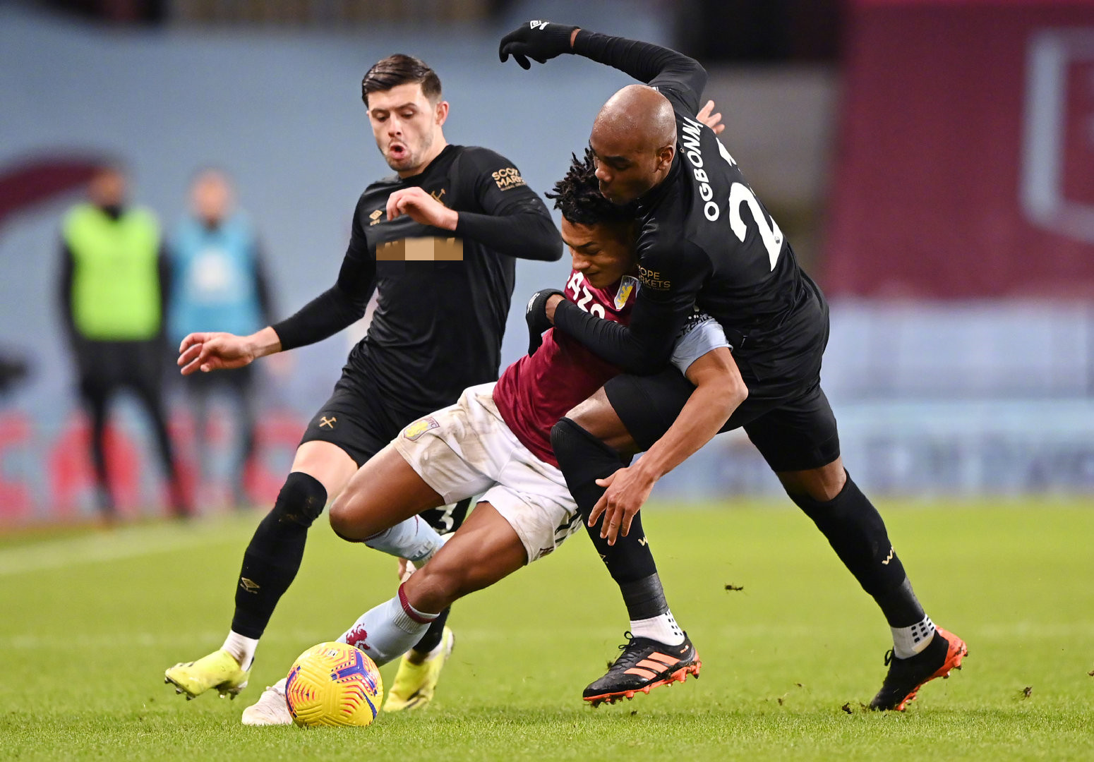 名记：曼联不是真心想要沃特金斯，他们真正的目标是谢什科.