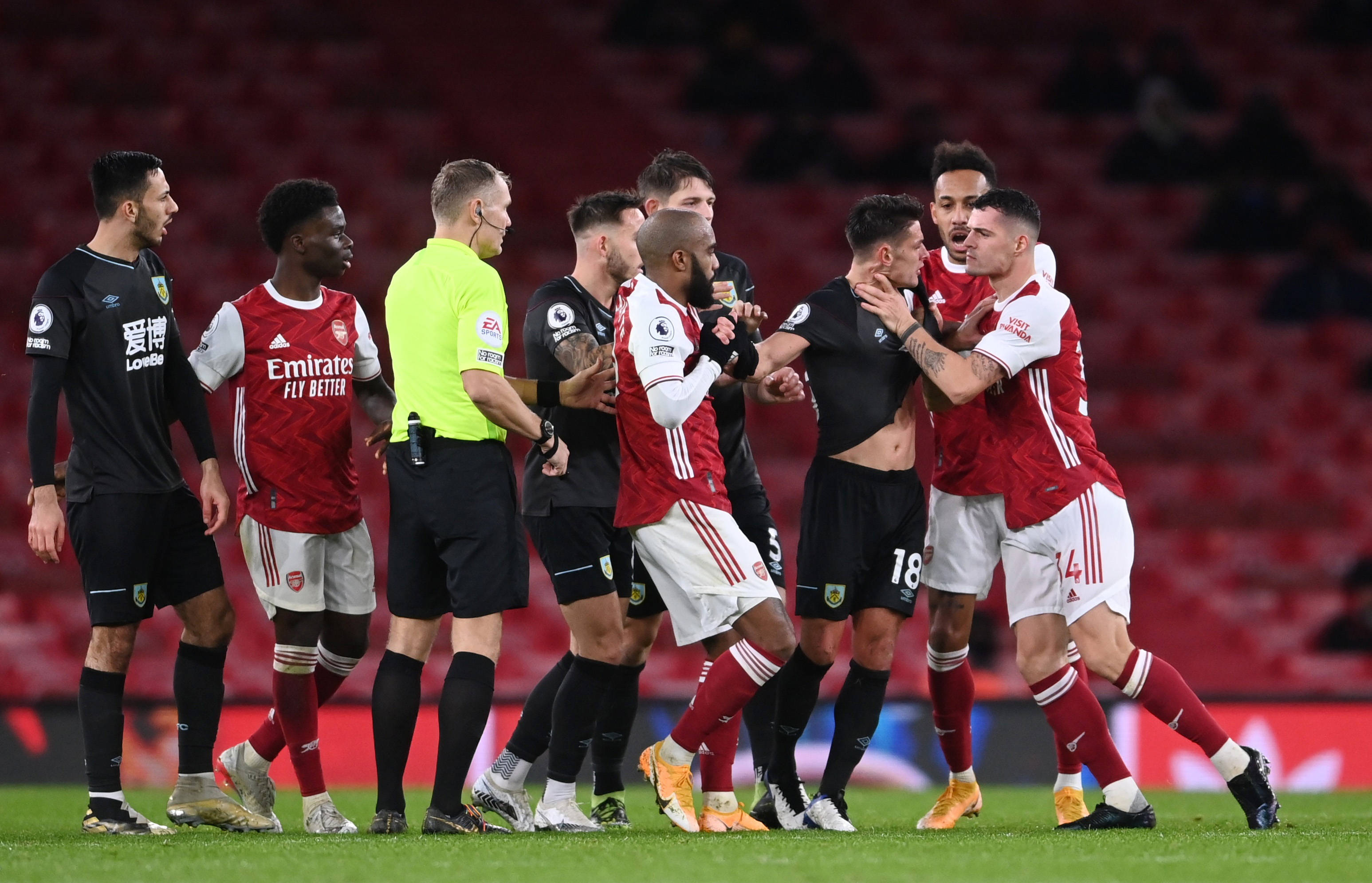 滑翔飞扣不 滑翔飞扣不