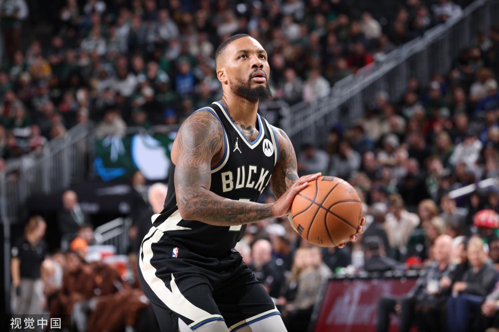 个性格截然 个性格截然